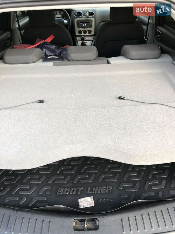 Хэтчбек Ford Focus 2010 в Полтаве фото 40 Хэтчбек Ford Focus 2010 в Полтаве