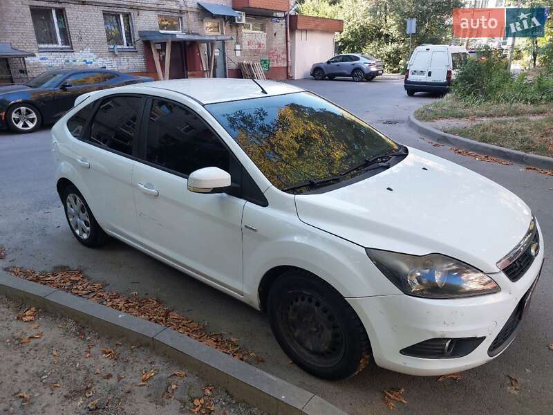 Хэтчбек Ford Focus 2008 в Львове