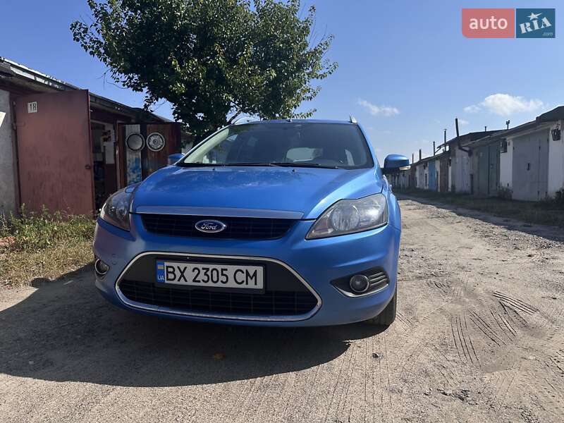 Универсал Ford Focus 2010 в Нетешине