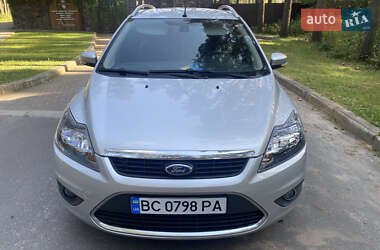 Универсал Ford Focus 2010 в Новояворовске