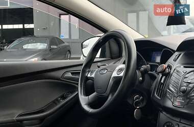 Седан Ford Focus 2013 в 