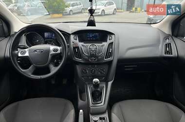 Седан Ford Focus 2013 в 
