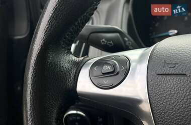 Седан Ford Focus 2013 в 