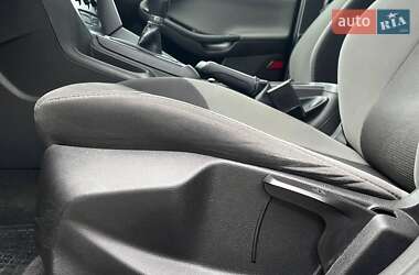 Седан Ford Focus 2013 в 