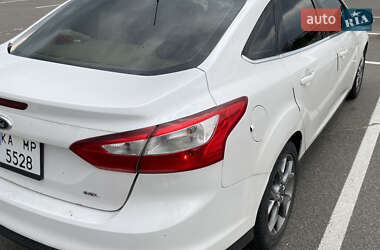 Седан Ford Focus 2012 в 