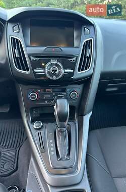 Хэтчбек Ford Focus 2017 в 