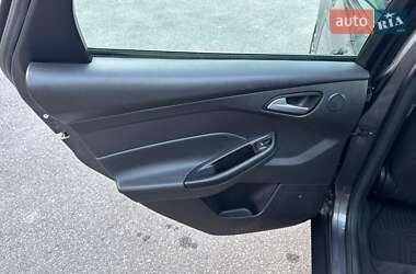 Хэтчбек Ford Focus 2017 в 