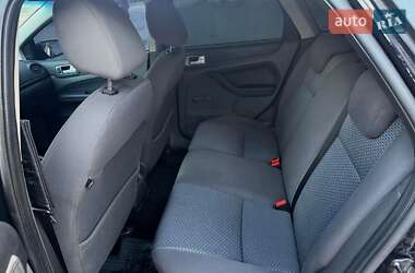 Хэтчбек Ford Focus 2007 в 