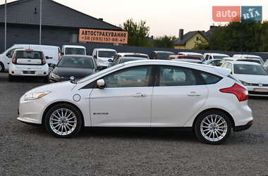 Хэтчбек Ford Focus 2013 в 