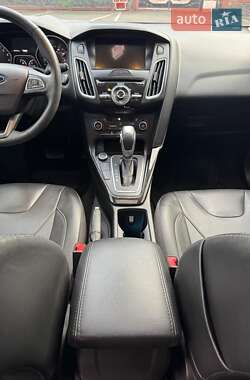Хэтчбек Ford Focus 2017 в 