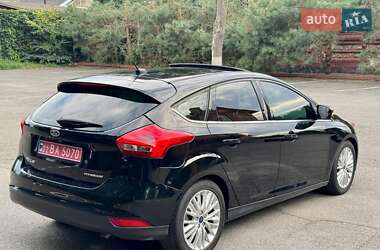 Хэтчбек Ford Focus 2017 в 