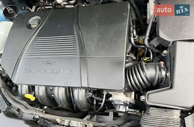 Хетчбек Ford Focus 2010 в 
