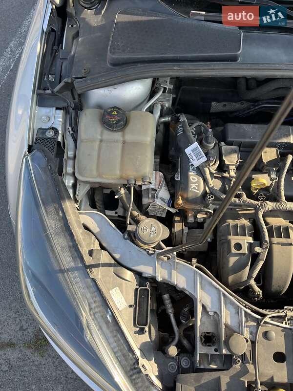 Хэтчбек Ford Focus 2016 в Львове фото 33 Хэтчбек Ford Focus 2016 в Львове