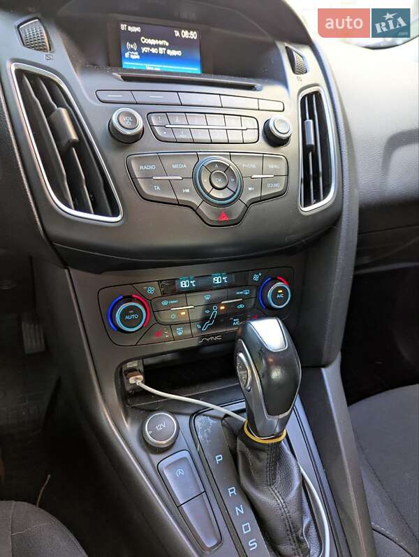 Хетчбек Ford Focus 2016 в Чернівцях фото 8 Хетчбек Ford Focus 2016 в Чернівцях