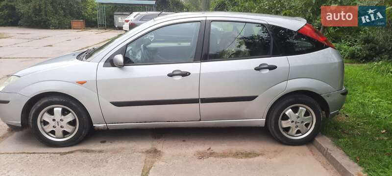 Хэтчбек Ford Focus 2004 в Львове