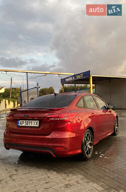 Седан Ford Focus 2015 в 
