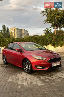 Седан Ford Focus 2015 в 