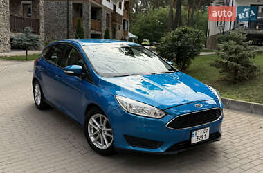 Хэтчбек Ford Focus 2015 в Киеве