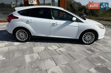 Хэтчбек Ford Focus 2014 в 