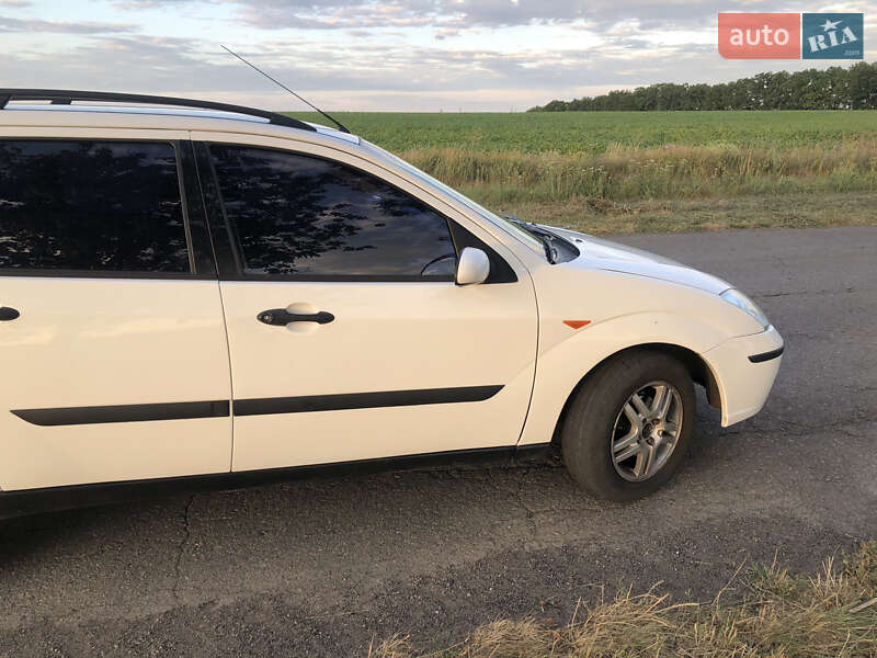 Универсал Ford Focus 2003 в Корсуне-Шевченковском фото 6 Универсал Ford Focus 2003 в Корсуне-Шевченковском