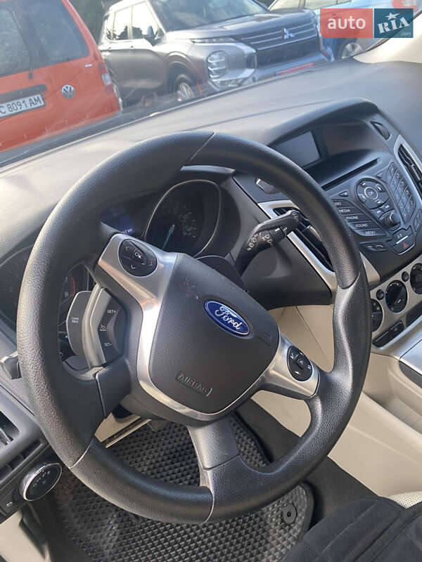 Хэтчбек Ford Focus 2014 в Львове