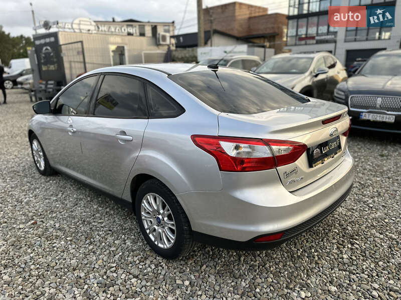 Седан Ford Focus 2012 в Ивано-Франковске