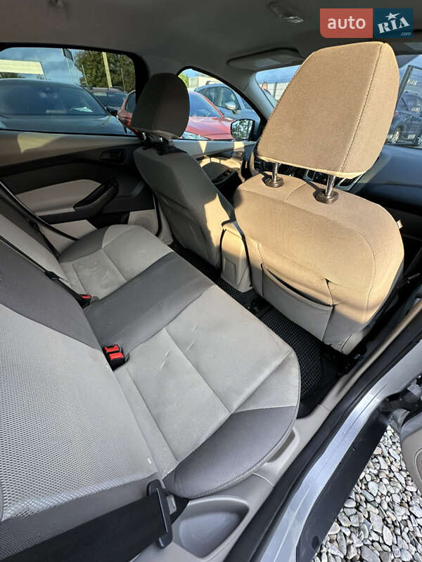 Седан Ford Focus 2012 в Ивано-Франковске