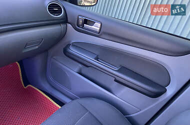 Универсал Ford Focus 2010 в 