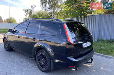 Универсал Ford Focus 2010 в 