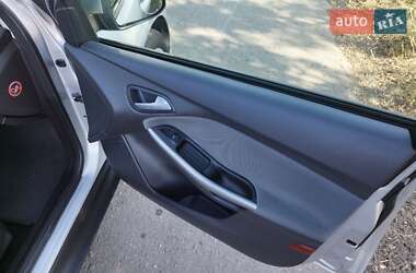 Хетчбек Ford Focus 2013 в 