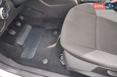 Хетчбек Ford Focus 2013 в 
