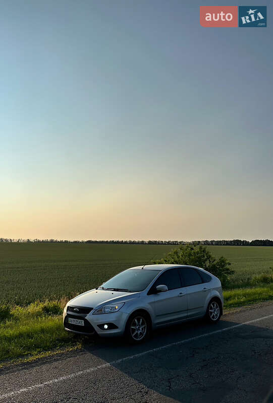 Хэтчбек Ford Focus 2010 в Киеве фото 2 Хэтчбек Ford Focus 2010 в Киеве