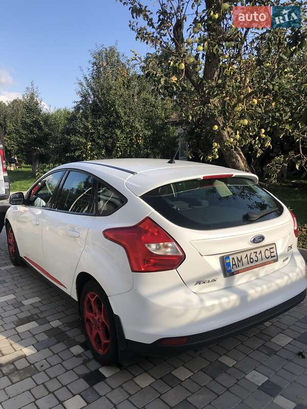 Хэтчбек Ford Focus 2012 в Овруче