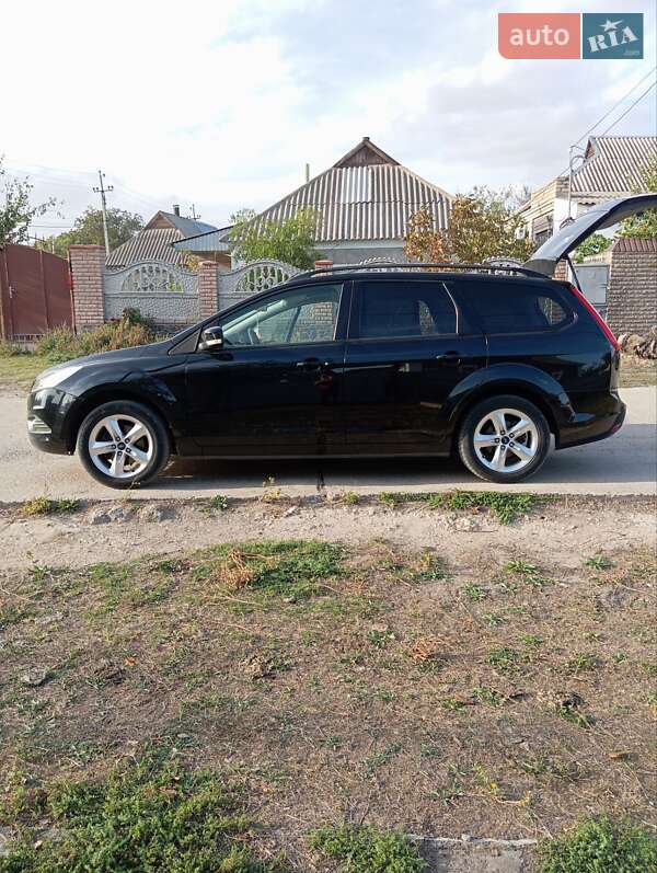Универсал Ford Focus 2008 в Вознесенске