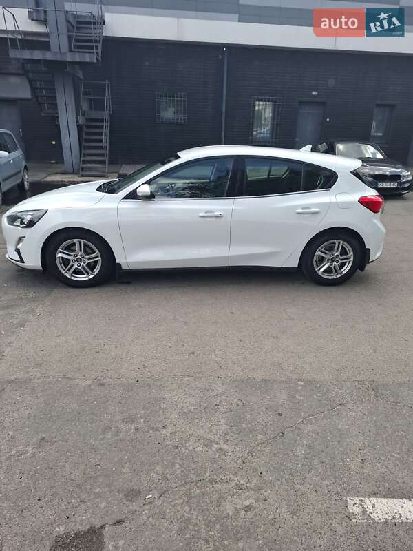 Хэтчбек Ford Focus 2019 в Днепре фото 2 Хэтчбек Ford Focus 2019 в Днепре