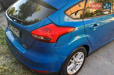 Хэтчбек Ford Focus 2015 в 