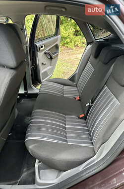 Хетчбек Ford Focus 2008 в 
