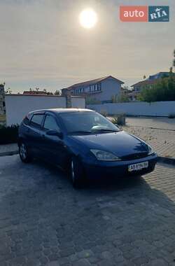 Хэтчбек Ford Focus 2000 в 