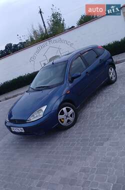 Хэтчбек Ford Focus 2000 в Виннице