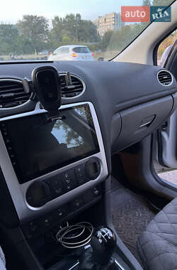 Хетчбек Ford Focus 2006 в 