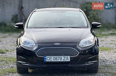 Хэтчбек Ford Focus 2013 в 