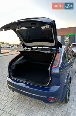 Хэтчбек Ford Focus 2009 в 