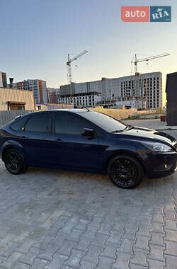 Хэтчбек Ford Focus 2009 в 