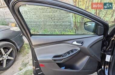 Седан Ford Focus 2013 в 