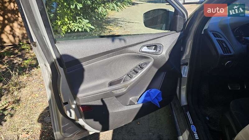 Седан Ford Focus 2015 в Бершади