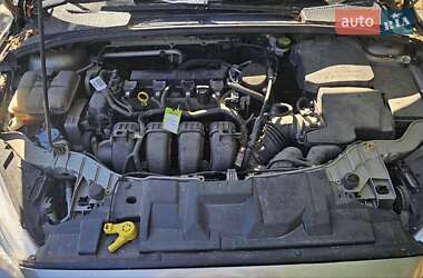 Седан Ford Focus 2015 в 