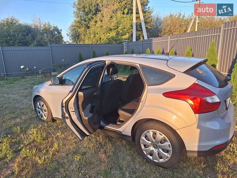 Хэтчбек Ford Focus 2011 в Киеве