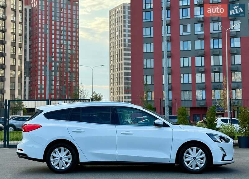 Универсал Ford Focus 2019 в Киеве