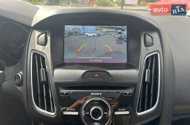 Седан Ford Focus 2018 в 