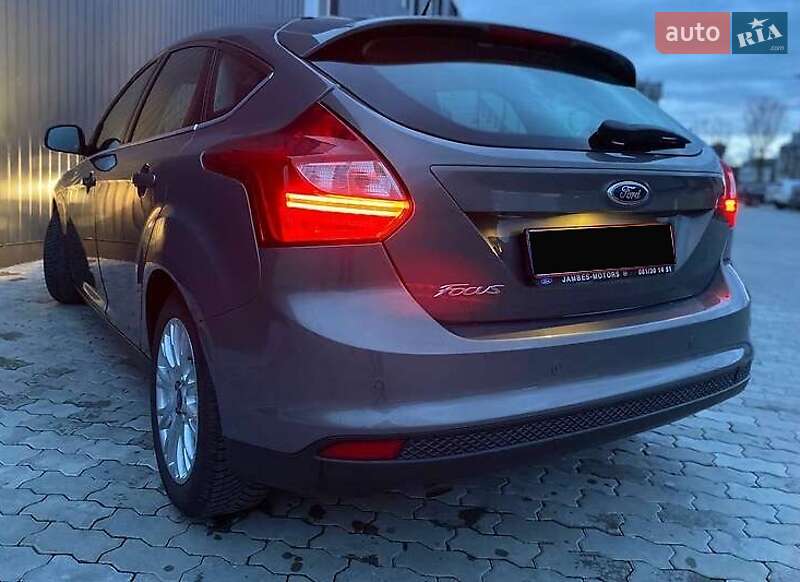 Хэтчбек Ford Focus 2011 в Львове